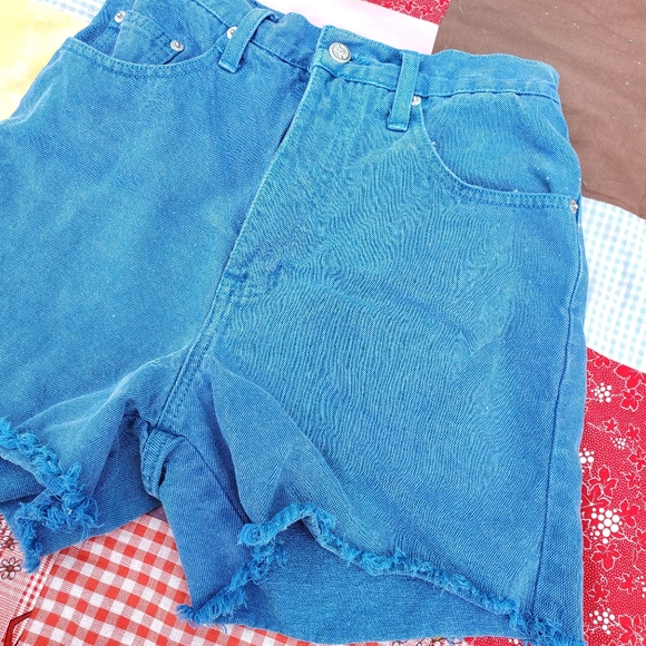 Vintage 90's High Rise Blue Denim Shorts Cut Offs - Picture 12 of 12